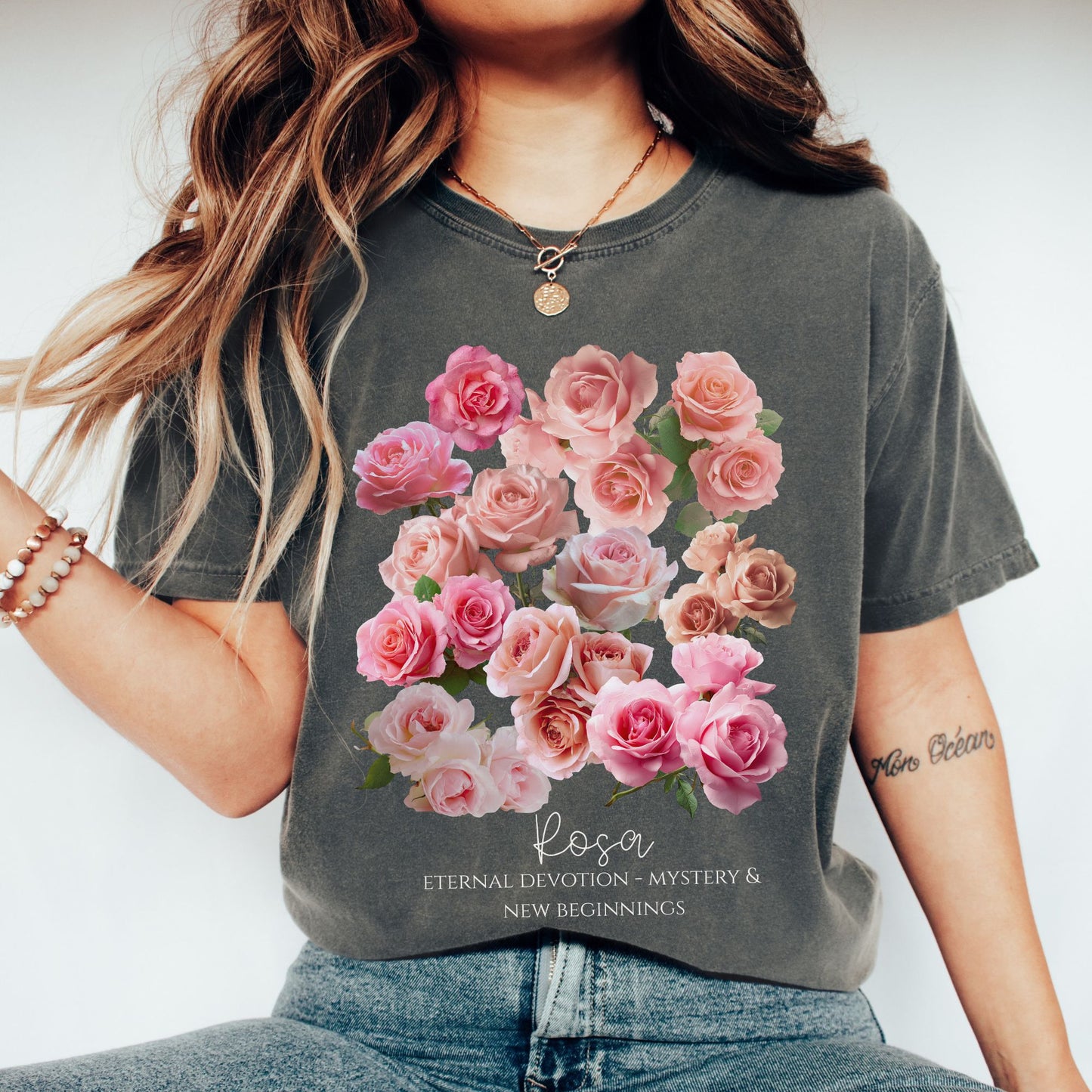 Woman wearing a Pepper color Comfort Colors Rose June birth flower tee – Crossroads Dandelion
